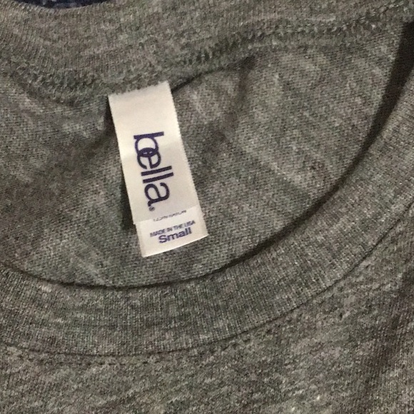 Gray tee - Picture 2 of 2